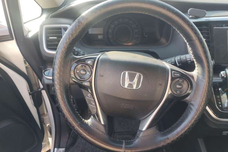 Used Honda Odyssey 2015 Updated Version 2.4L Smart Edition
