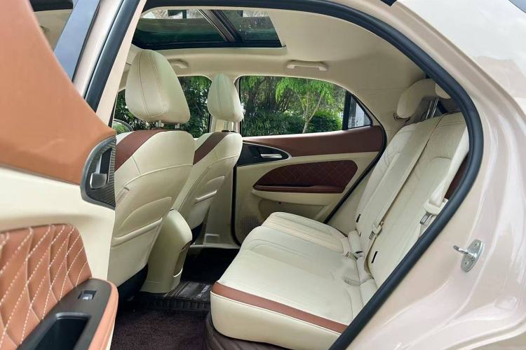 Used ORA Good Cat 2023 401 km Standard Range Prestige Version Lithium Iron Phosphate
