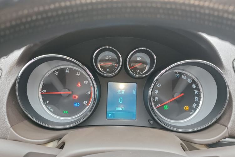 Used Buick Regal 2015 2.0L Leading Fashion Edition
