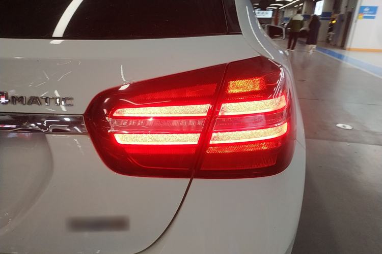 Used Mercedes-Benz GLA 2017 GLA 220 4MATIC Fashion Model
