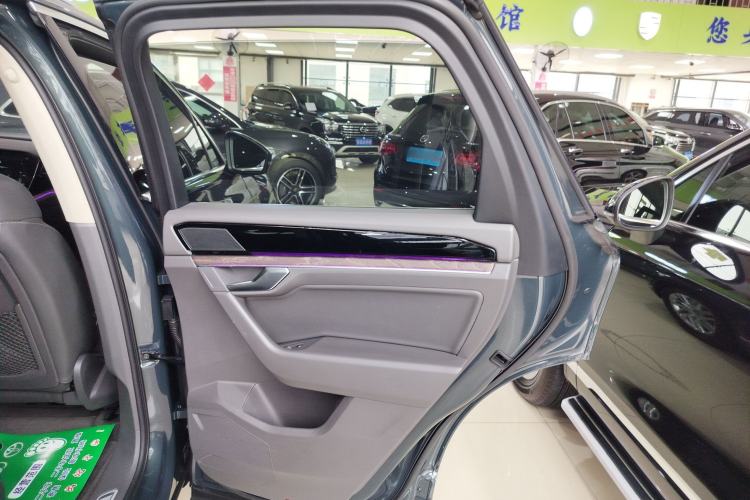 Used Volkswagen Touareg 2019 2.0 TSI Ruiyi Edition China V Standard
