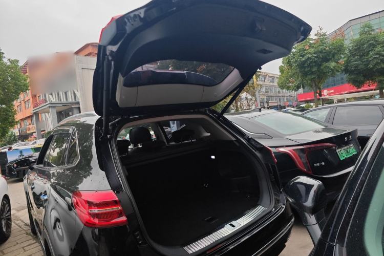 Used Hongqi HS5 2022 Revised Version 2.0T Smart Connect Flagship Edition
