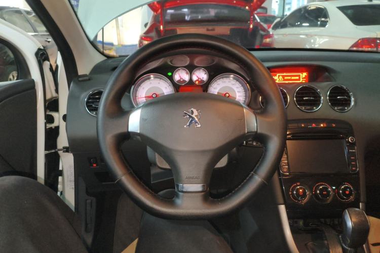 Used Peugeot 408 2013 1.6L Manual Comfort Edition