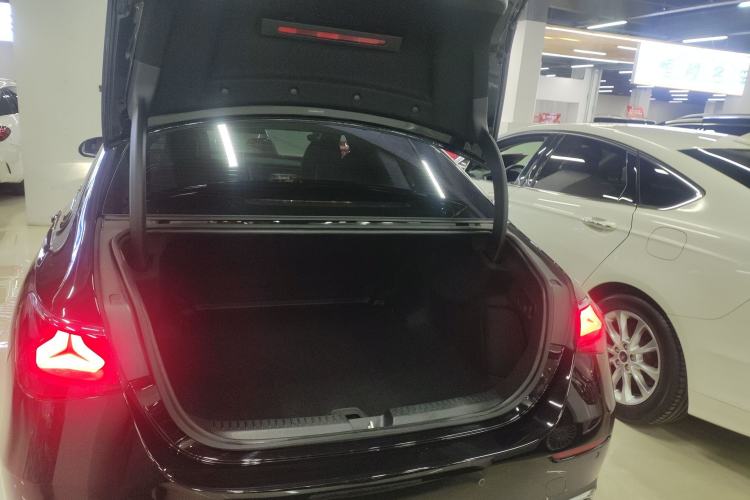 Used Mercedes-Benz E-Class 2025 E 300 L Luxury Model