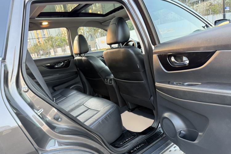 Used Nissan X-Trail 2019 2.0L CVT Smart Connect Comfort Edition 2WD