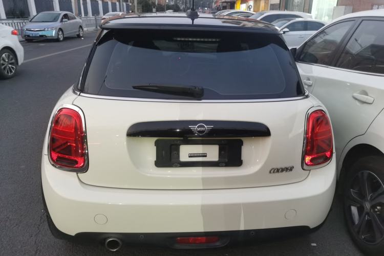 Used  MINI 2018 1.5T COOPER Classic Edition
