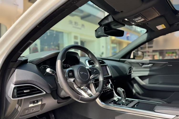 Used Jaguar XEL 2020 2.0T 200PS R-DYNAMIC Youth Sports Edition
