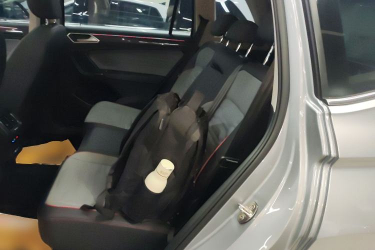 Used Volkswagen Tiguan L 2022 330TSI Automatic Two-Wheel Drive R-Line Flagship Edition
