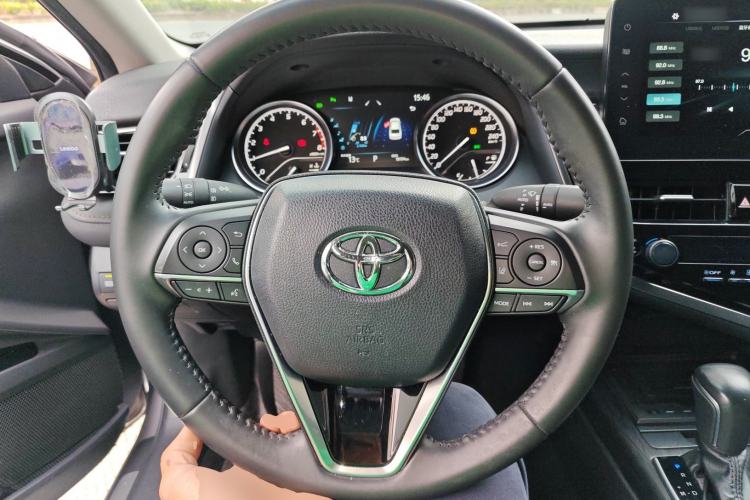 Used Toyota Camry 2023 2.0G Luxury Edition
