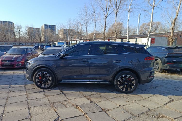 Used BYD Tang New Energy 2024 DM-i Glory Edition 200KM Flagship Model
