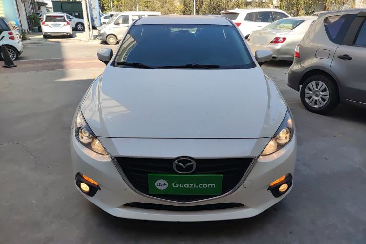 Used Mazda Mazda 3 Axela 2016 Sedan 1.5L Manual Comfort Model
