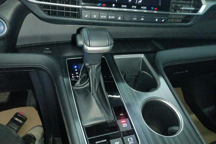 Used Toyota Sienna 2023 2.5L Hybrid Deluxe Edition
