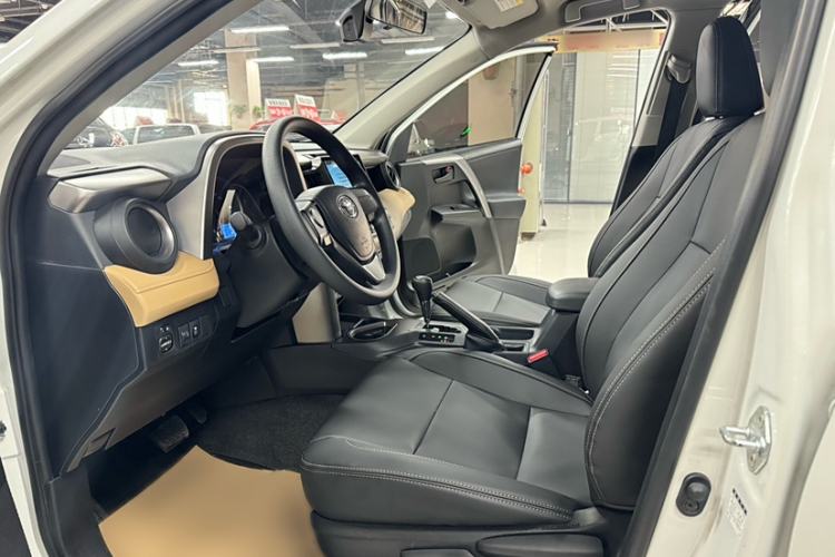 Used Toyota RAV4 2016 2.0L CVT Two-Wheel Drive Urban Edition China V Standard