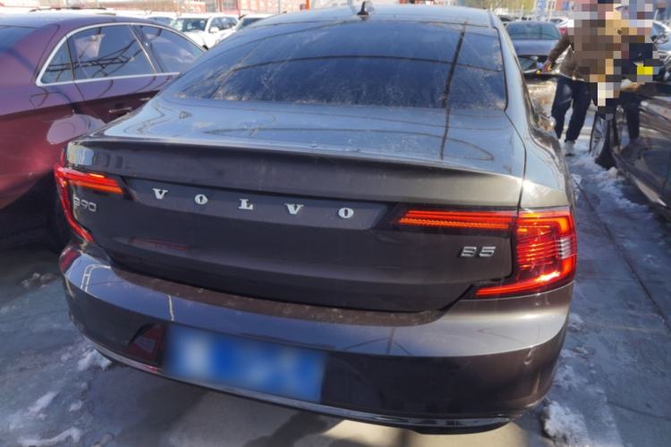 Used Volvo S90 2023 B5 Zhiyuan Luxury Edition
