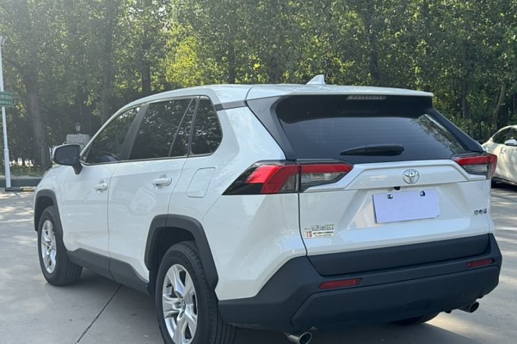 Used Toyota RAV4 2024 2.0L CVT Two-Wheel Drive Urban Edition
