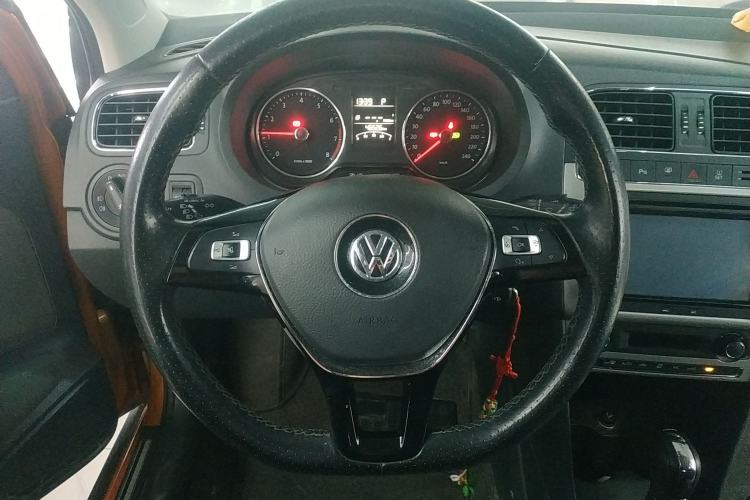 Used Volkswagen Polo 2014 1.6L Cross Polo Automatic
