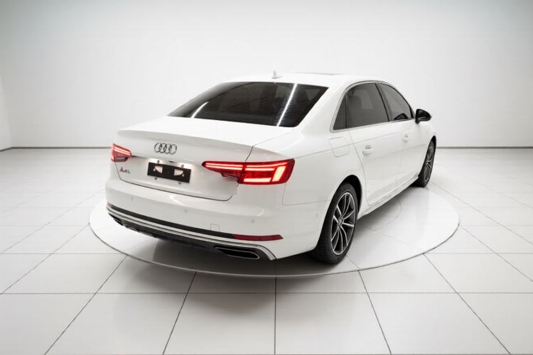 Used Audi A4L 2019 40 TFSI Fashion Edition China VI Emission Standard