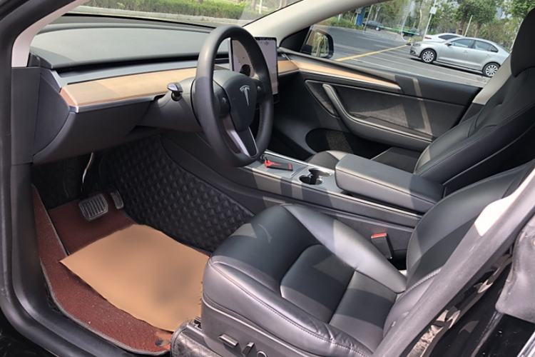 Used Tesla Model Y 2021 Standard Range Rear-Wheel Drive Version
