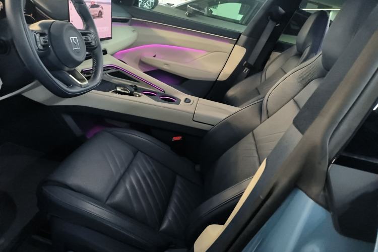 Used Zeekr 001 2025 YOU Edition 100 kWh All-Wheel Drive
