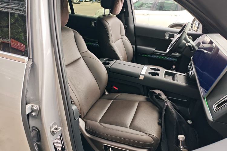 Used Li Auto L8 2023 Pro Model