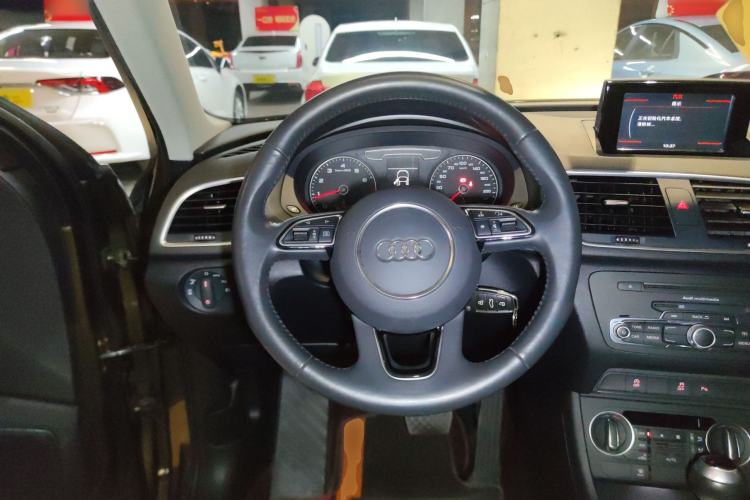 Used Audi Q3 2018 30th Anniversary Edition 30 TFSI Fashion Model
