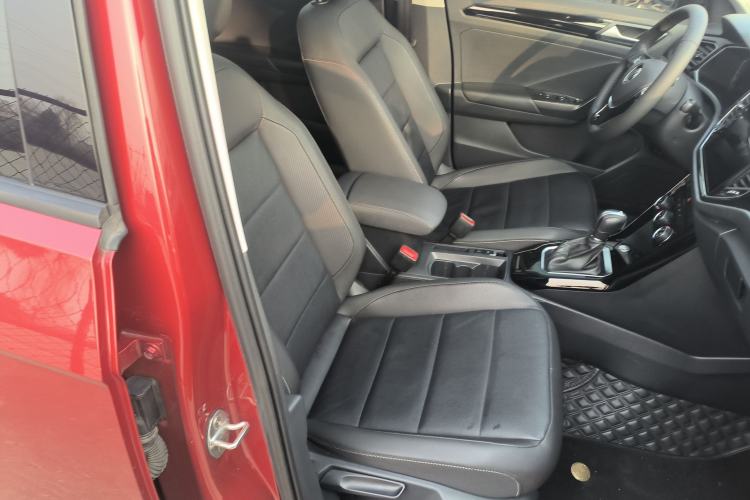 Used Volkswagen T-ROC 2021 Revised Version 280TSI DSG Two-Wheel Drive Comfort & Smart Connectivity Edition