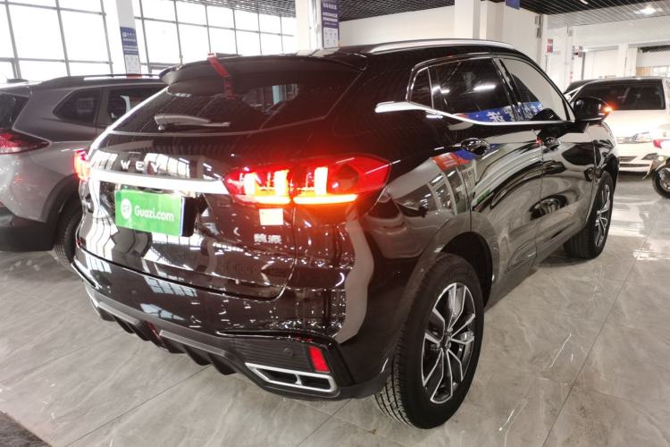 Used Wey VV5 2021 1.5T Two-Wheel Drive Color Pioneer
