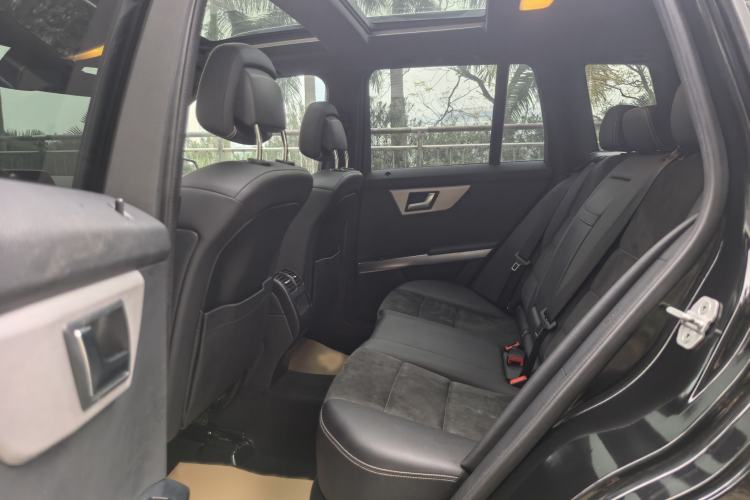 Used Mercedes-Benz GLK-Class 2015 GLK 260 4MATIC Fashion Edition Ultimate Version
