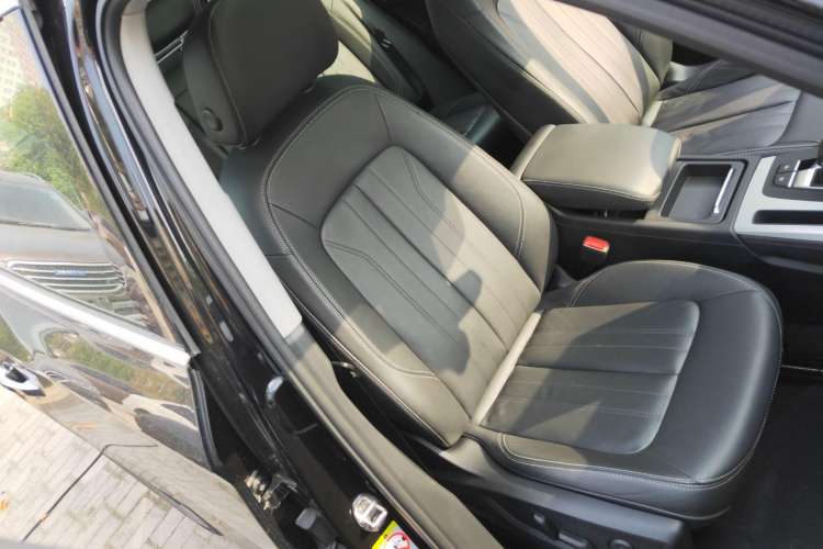 Used Audi Q5L 2020 Updated 40 TFSI Prestige Fashion Edition
