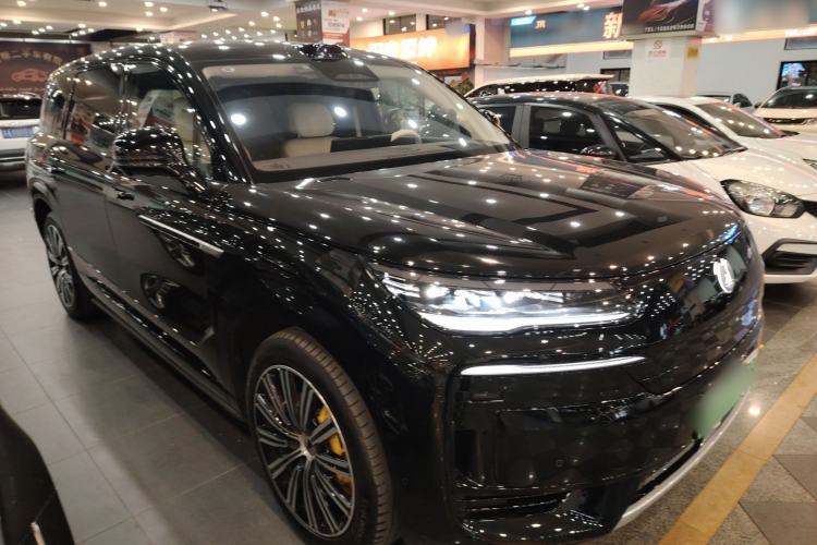 Used Denza N9 2025 Flagship Model
