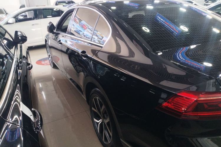 Used Volkswagen Magotan 2020 330TSI DSG Leading Model
