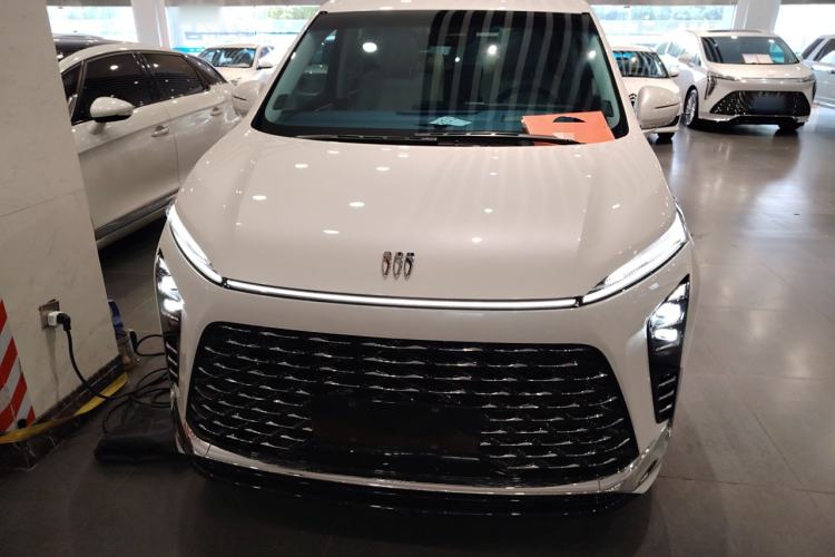 Used Buick GL8 New Energy 2024 Lu Zun Luxury Edition 7-Seater
