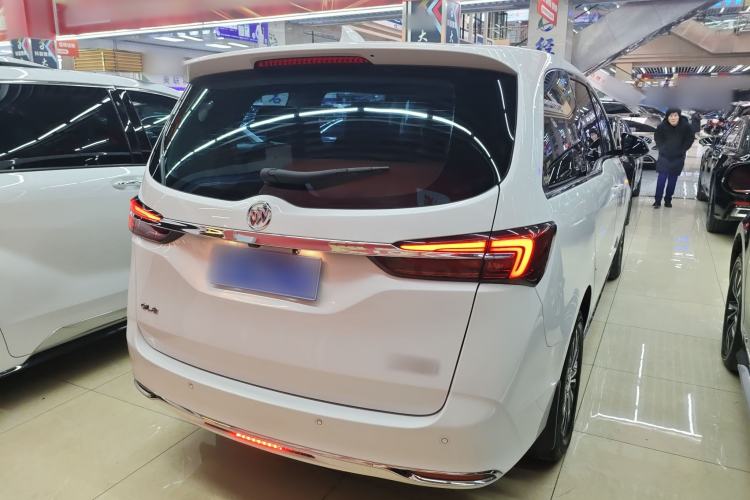 Used Buick GL8 2023 Land Executive Class Smart Enjoyment Model
