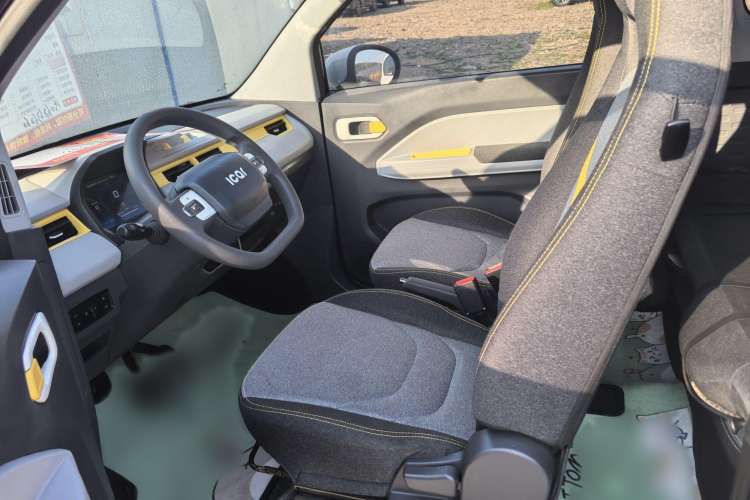 Used Chery QQ Ice Cream 2022 170km Sundae Phosphate Lithium-Ion
