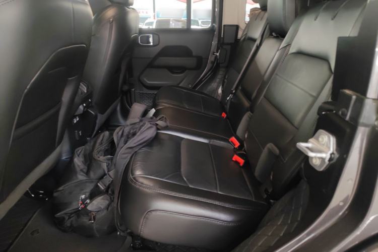 Used  Wrangler 2021 2.0T Sahara Four-Door Edition
