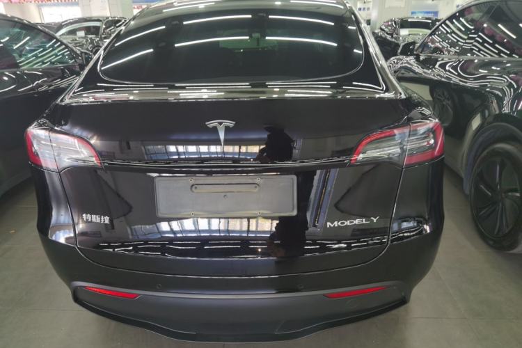 Used Tesla Model Y 2022 Rear-Wheel-Drive Version