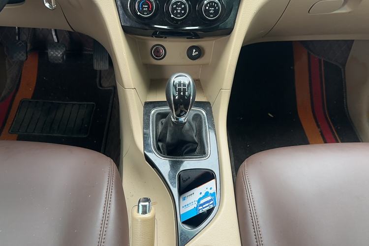 Used Baojun 730 2016 1.5L Manual Comfort Version 7 Seats China V Emission Standard
