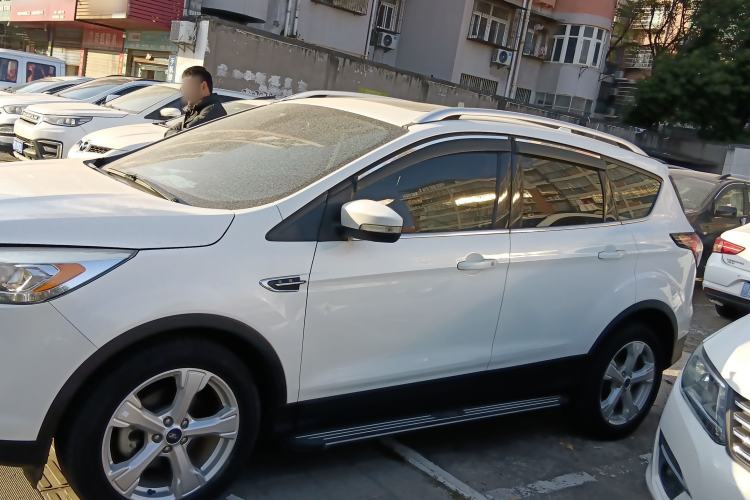 Used Ford Kuga 2018 EcoBoost 180 Two-Wheel-Drive Platinum Edition