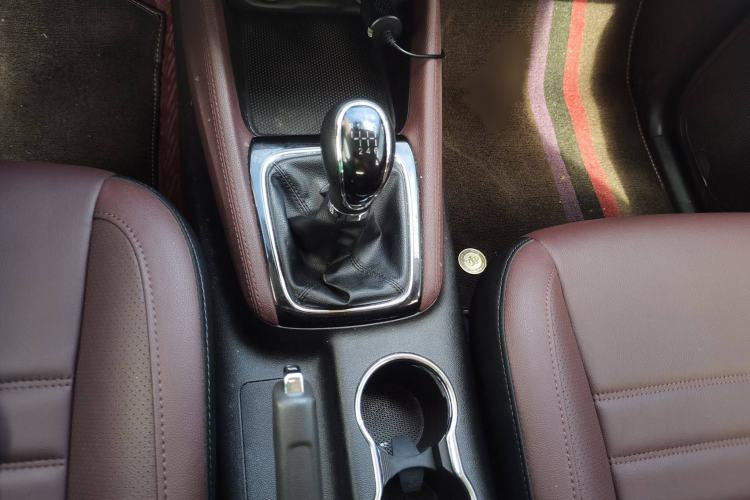 Used Changan Lingxuan 2017 1.5T Manual Joyful & Happy Model