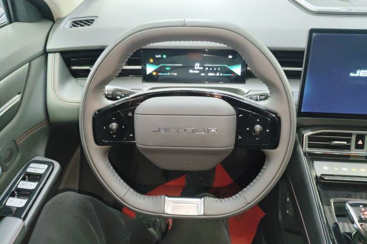 Used JETOUR Dashing 2025 1.5T DCT Luxury Edition