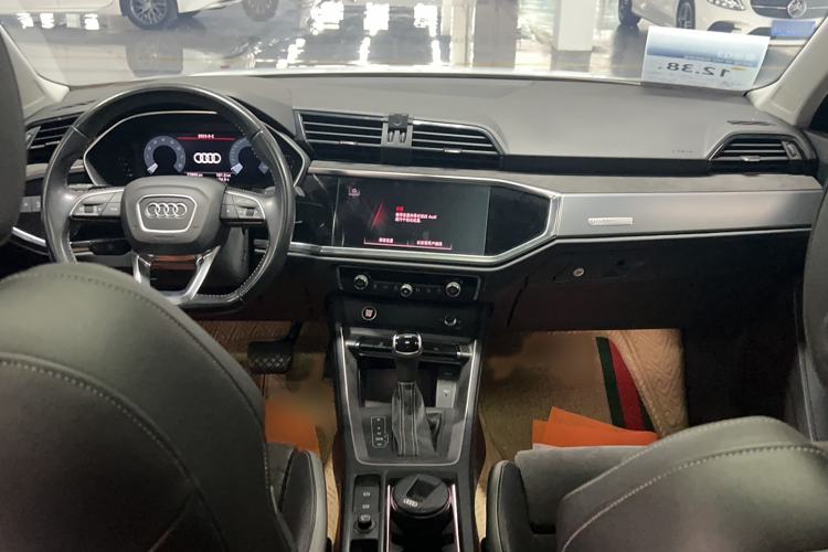 Used Audi Q3 2021 35 TFSI Fashion Dynamic Model
