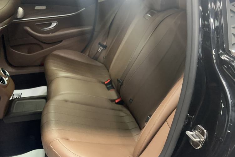 Used Mercedes-Benz E-Class 2019 E 260 L
