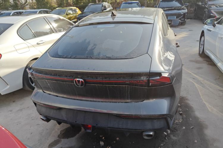 Used Changan UNI-V 2022 1.5T Smart Navigation Version
