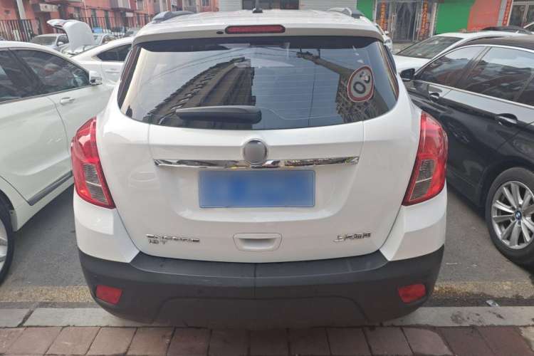 Used Buick Encore 2015 1.4T Automatic Two-Wheel Drive Urban Elite Version
