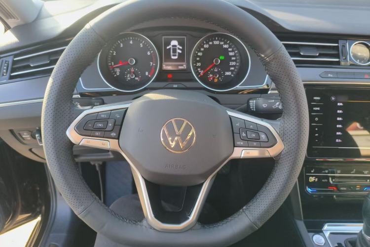 Used Volkswagen Magotan 2020 330TSI DSG Leading Model
