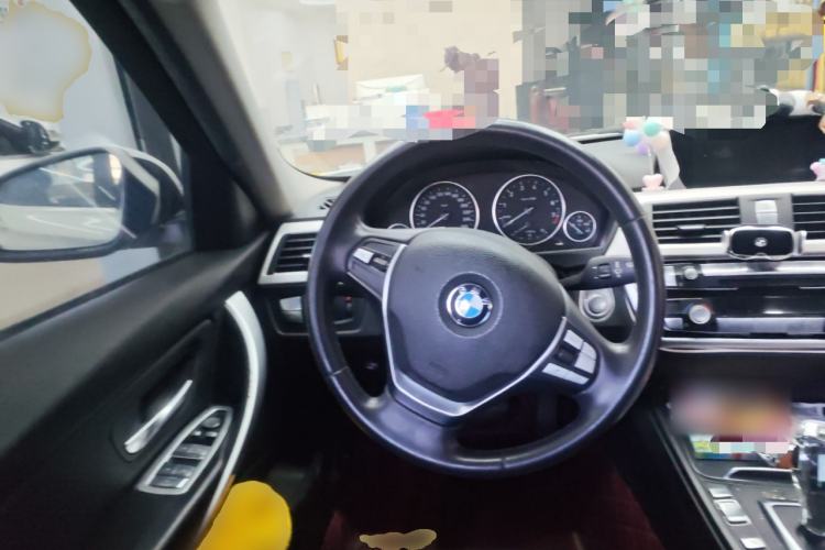 Used BMW 3 Series 2016 320i Fashion Model
