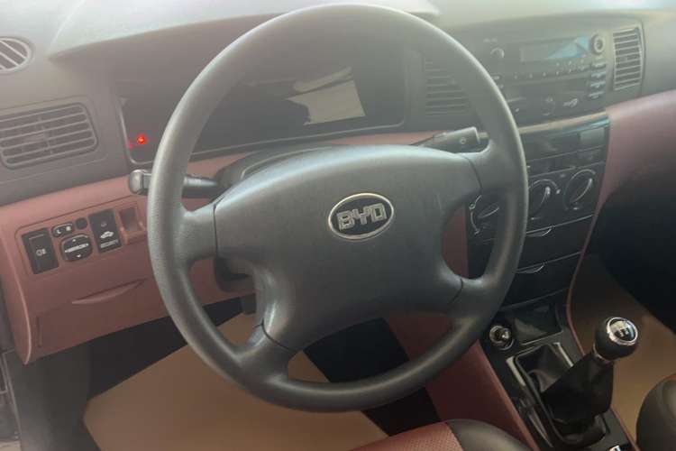 Used BYD F3 2012 Energy-Saving Edition 1.5L Manual Comfort Model
