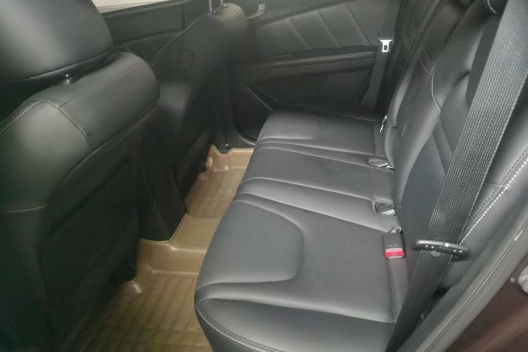 Used Luxgen U6 SUV 2015 1.8T ZhiZun Model
