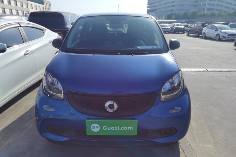 Used  forfour 2016 1.0L 52 kW Passion Edition
