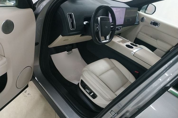 Used Li Auto L7 2023 Pro Model
